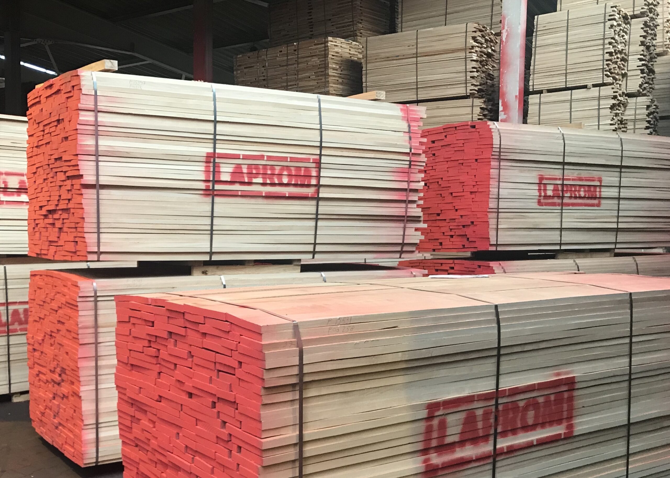 Gỗ dẻ gai xẻ — Beech hardwood lumber - imagine 3